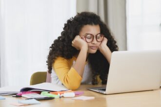 How parents can help kids use AI safely