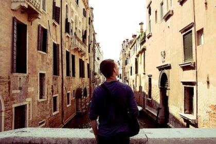 How to Make Your Money Last When You Travel (2023 Edition)