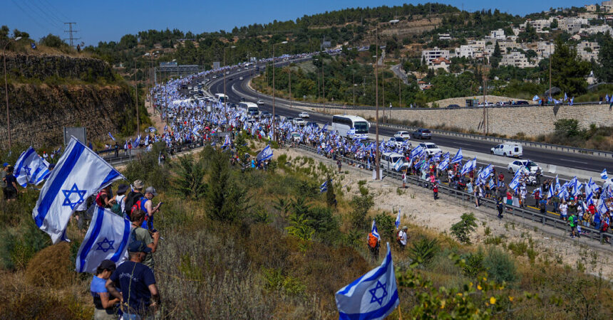 Huge Protest March Reaches Jerusalem After 5-Day Trek From Tel Aviv