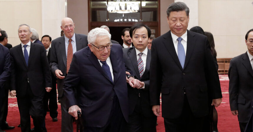 Kissinger Makes Surprise Visit to China, Meets Defense Minister