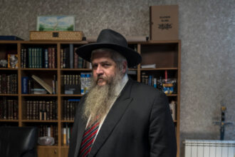 Rabbi’s Brush With Danger in Ukraine Went Viral