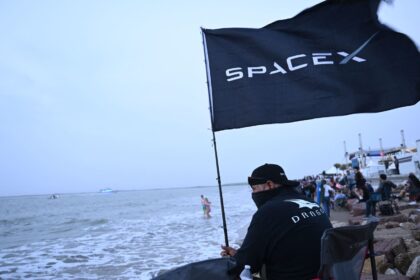 SpaceX is testing a "flame deflector" for Starship without permits