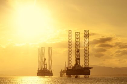 UK angers climate campaigners after issuing new oil and gas licenses
