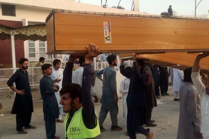 Your Monday Briefing: Dozens Dead in Pakistan