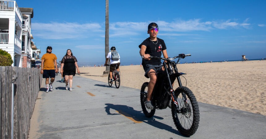 As Teens Take to E-Bikes, Parents Ask: Is This Freedom or Danger?