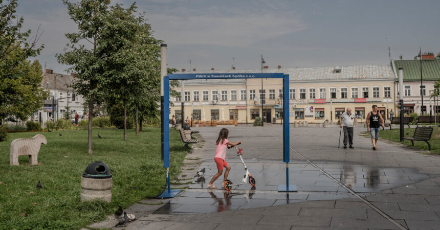 At Risk of Invasion or Lovely to Visit: Two Views of a Polish Border Area