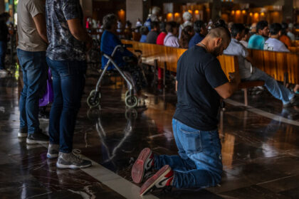 Baseball Players Visit Mexico’s Basilica de Santa María de Guadalupe