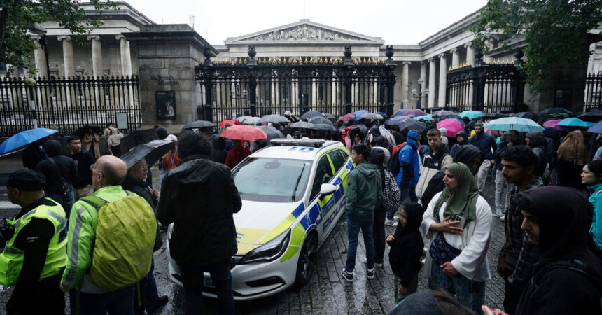 British Museum Stabbing: Man Wounded