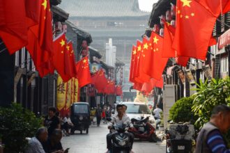 China is grappling with a 'confidence crisis', says economist