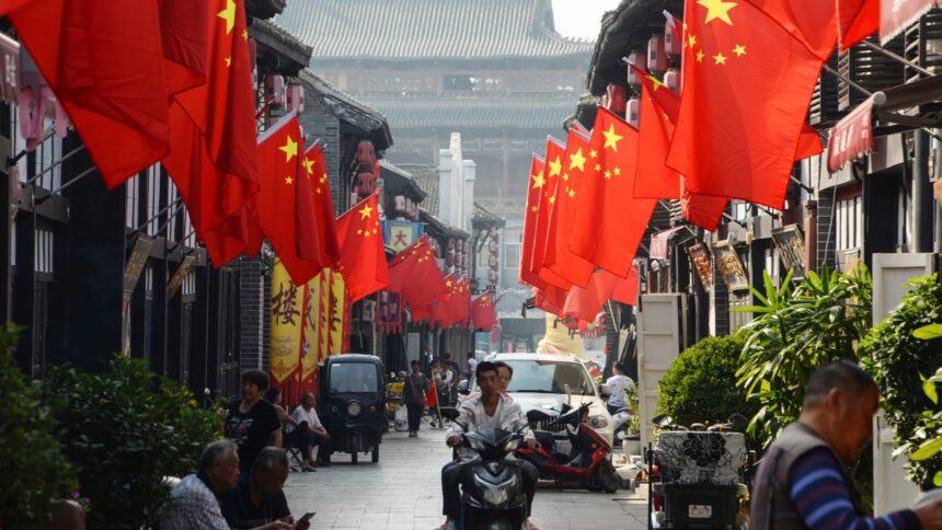 China is grappling with a 'confidence crisis', says economist