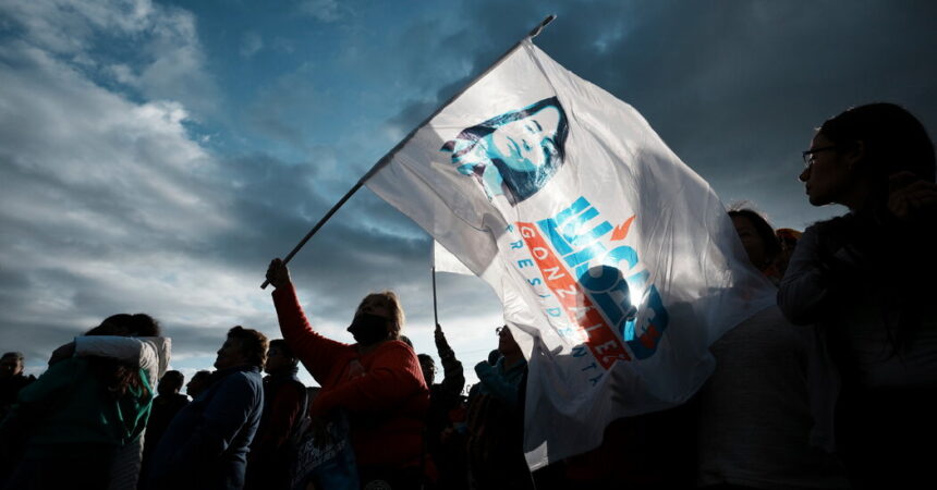 Ecuador Elections Move to Runoff