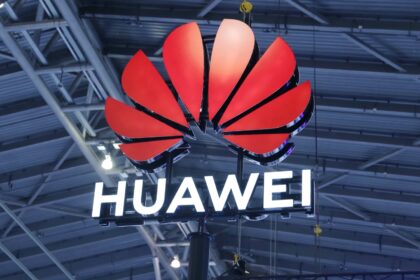 Huawei launches HarmonyOS 4 as it plots China smartphone revival