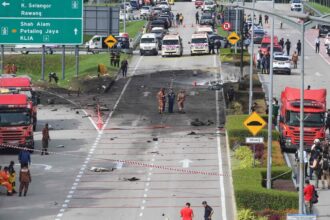 Plane Crash in Malaysia Kills 10