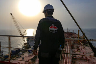 Tanker in Yemen Is Emptied of Oil, Averting Catastrophic Spill