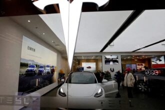 Tesla cuts prices of Model S and Model X in China