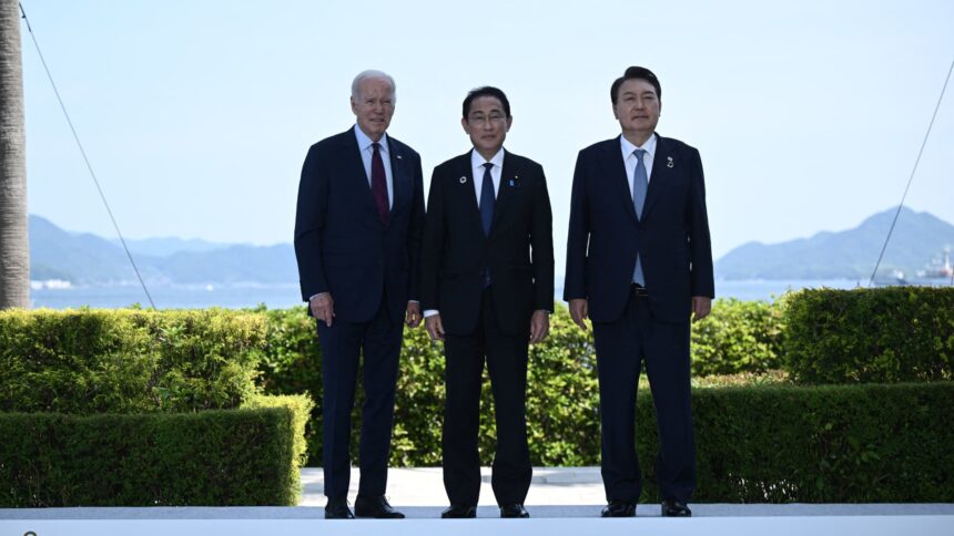 U.S. seeks to bring Japan and South Korea closer with eye on China