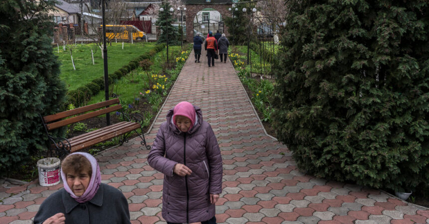 Ukrainians Shun a Church Seen as a Kremlin Tool