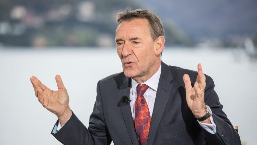 Veteran economist Jim O'Neill says interest rates should stay around 5% for longer