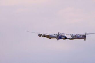 Virgin Galactic launches first tourist flight to space, Galactic 02