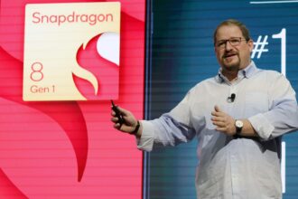 AI may breathe new life into smartphones