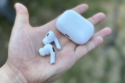 Adaptive Audio and Conversation Awareness