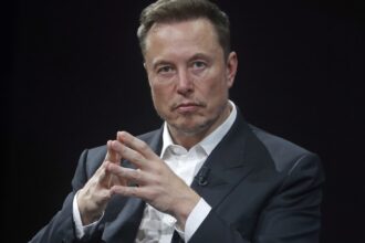 Elon Musk moving servers himself shows his 'maniacal sense of urgency' at X, formerly Twitter
