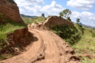 Great Wall of China damaged by pair wanting a shortcut for vehicle