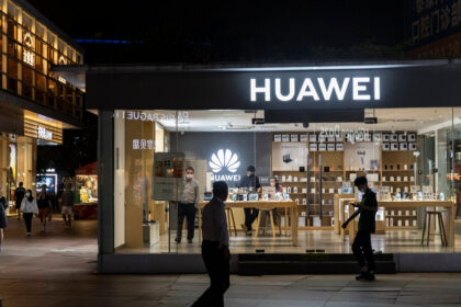 Huawei Phone Is Latest Shot Fired in the U.S.-China Tech War