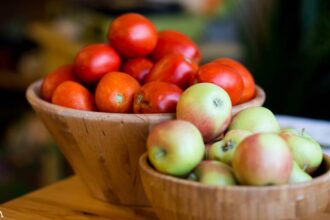 Love Your Lungs With Tomatoes and Apples