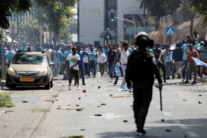 Netanyahu Calls for Deportations of Immigrants After Clashes in Tel Aviv