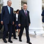 Putin Meets Erdogan to Discuss Grain Deal