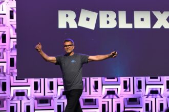 Roblox is letting game creators sell 3D goods, looks to boost revenue