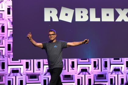 Roblox is letting game creators sell 3D goods, looks to boost revenue