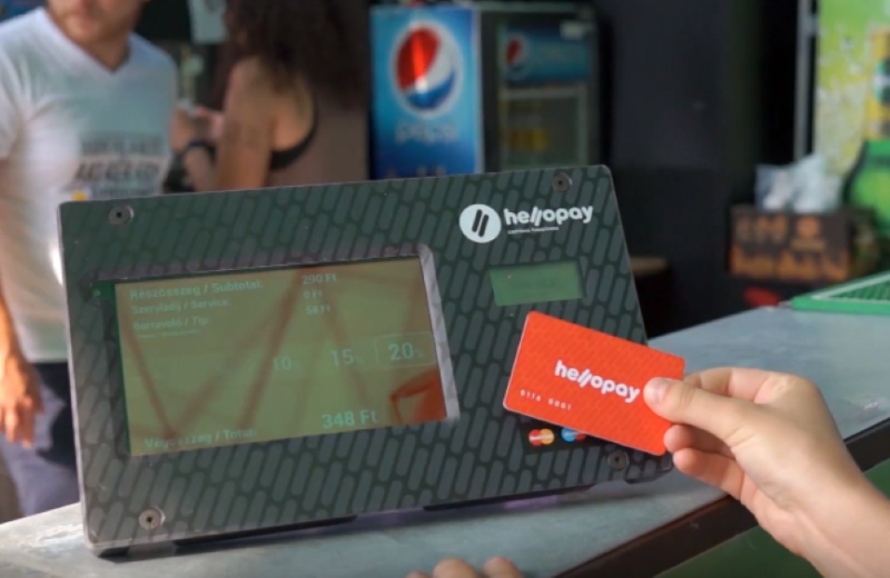 Taxi's Go Digital: Loop Introduces VISA's Tap-to-Phone Payment for Minibuses - IT News Africa