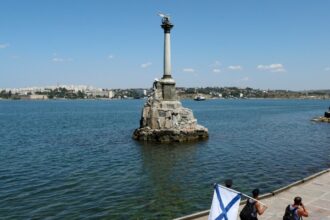 Ukraine Strikes Russian Naval Ships at Black Sea Facility