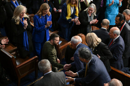 Zelensky to Make a Case for More Aid in U.S. Visit