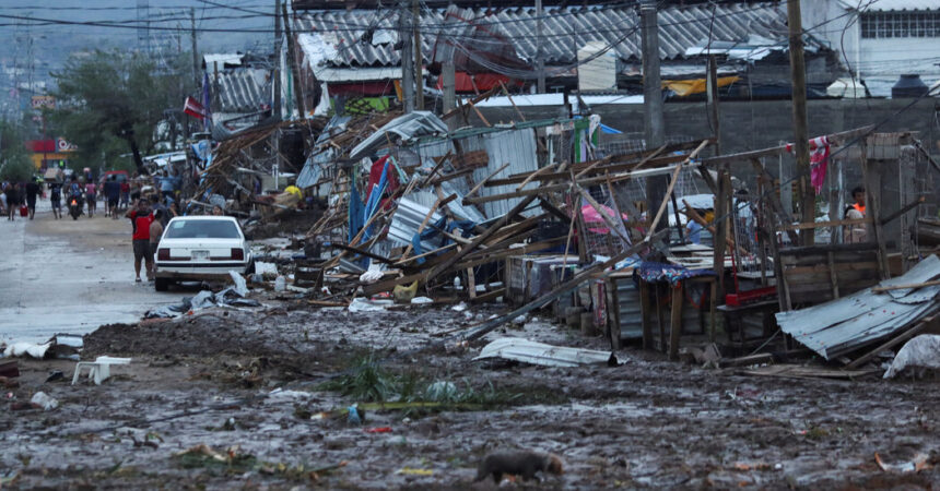 After Hurricane Otis, Mexican Officials Survey the Damage