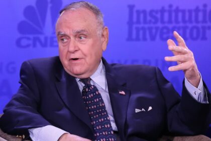 Cooperman expects little from market, only watching individual stocks