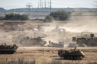 Disagreements Delay Israeli Ground Attack in Gaza