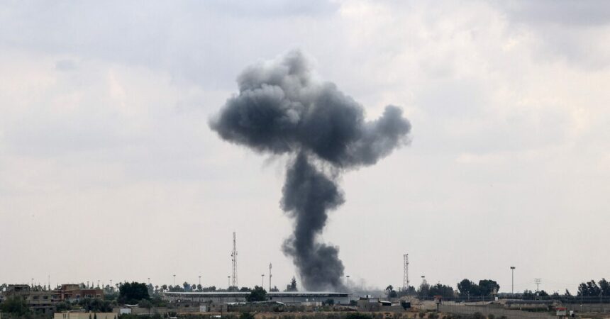 Egypt Offers No Exit as Deaths Soar in Gaza From Israeli Strikes