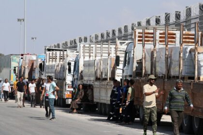 Food and Water Are Unlikely to Flow Into Gaza on Friday, Officials Say