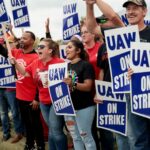 GM, UAW may be near labor deal after negotiating session