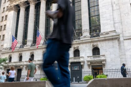 Here are 2 stocks Jim Cramer is 'most concerned about' and 1 name that he likes