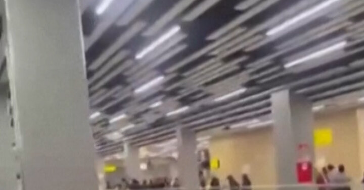 Mob Storms Russian Airport as Plane Arrives From Tel Aviv