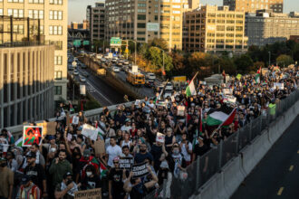 Pro-Palestine Protesters in NYC March Onto Brooklyn Bridge