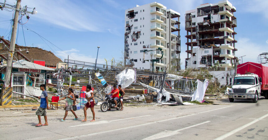 Residents Awaiting Help Resort to Looting in Acapulco