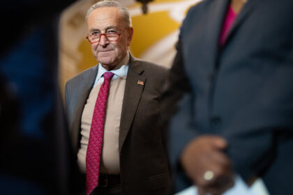 Schumer Plans Vote of Support Upon Returning From Israel
