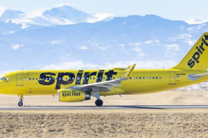 Spirit suspends new pilot training after tough quarter, engine issue