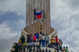 The Hottest New Accessory in Niger? A Russian Flag.