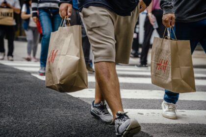 The U.S. consumer is 'walking towards a cliff,' strategist warns